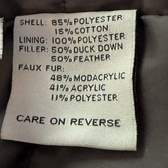 Bass Parka Puffer Jacket Sz XL Womens Olive Down Quilted Black Faux Fur Hood - Picture 10 of 12